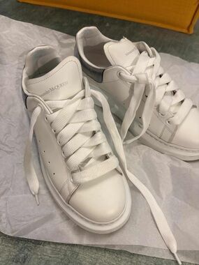 Alexander McQUEEN White Leather Sneakers Shoes 37 6.5 7